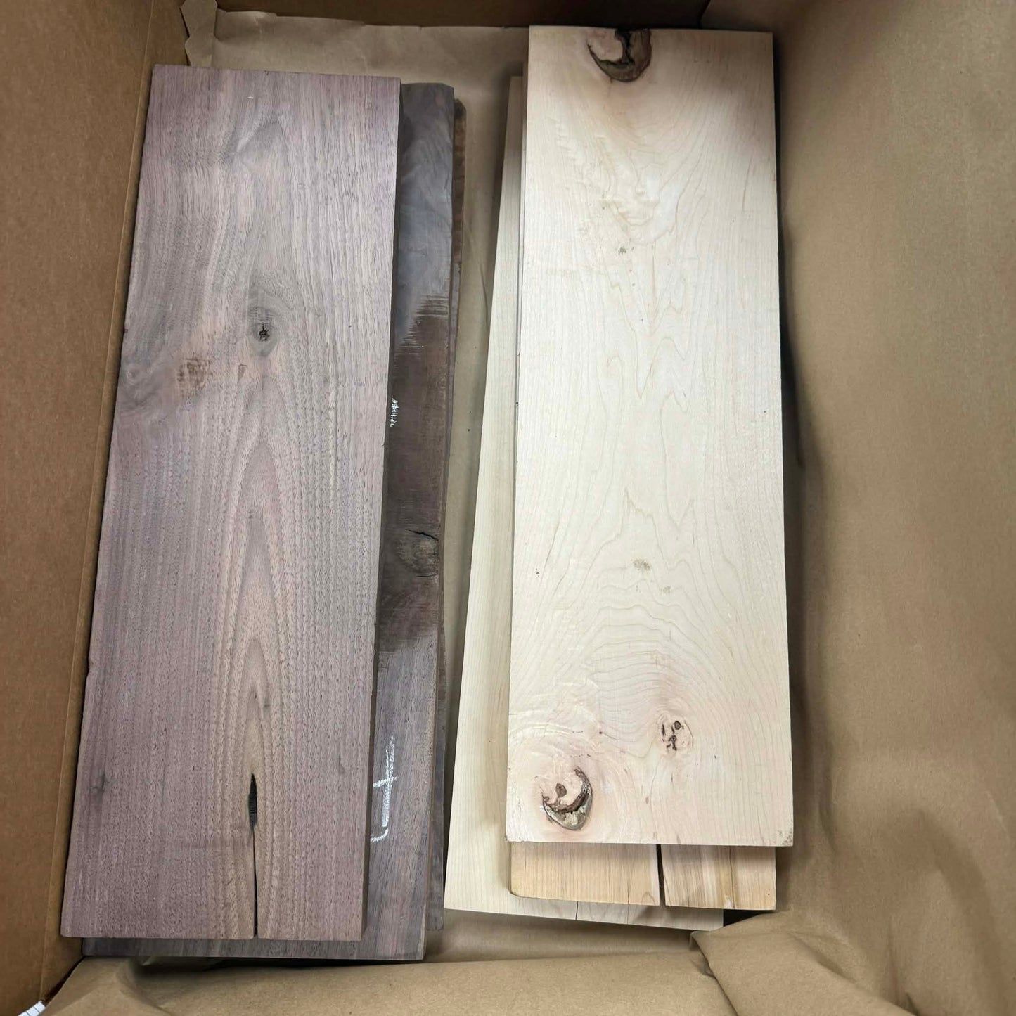 Walnut and Maple box (#wwb-9)
