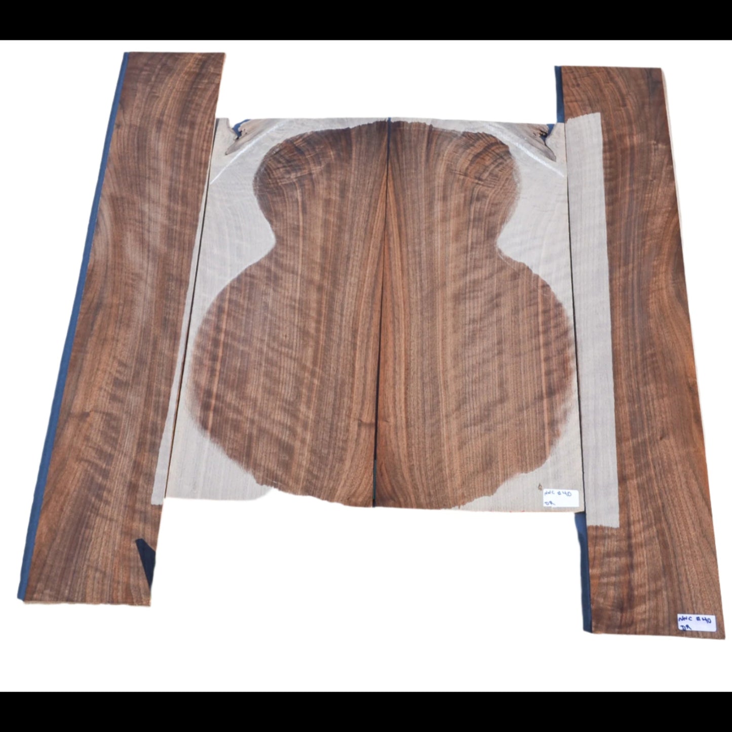 Dos et éclisses en noyer noir ondé sablé pour guitare dreadnought (#nnc-40)