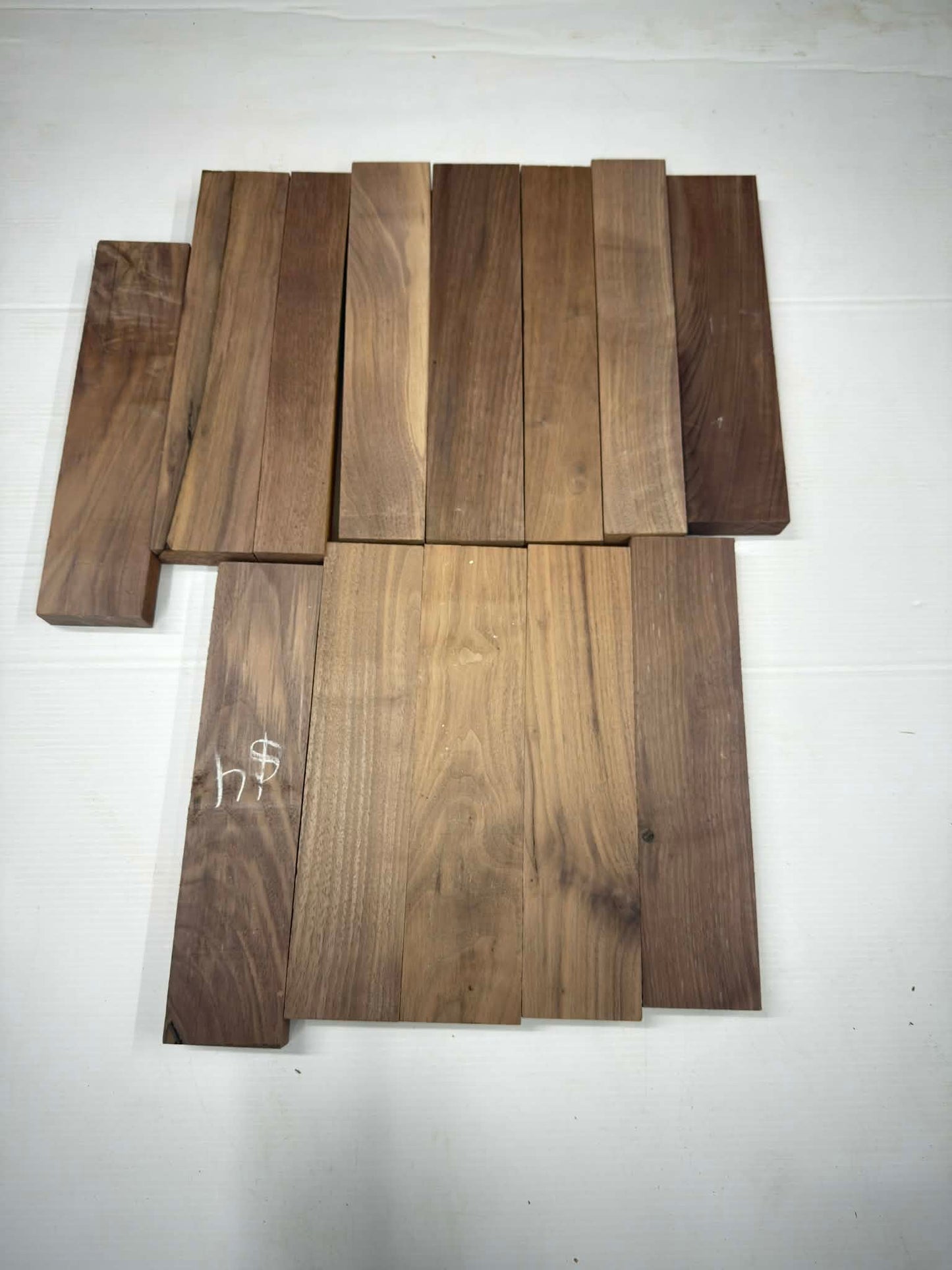 Délignures en noyer noir (#wwb-13)