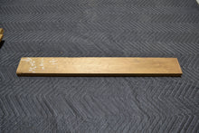 Load image into Gallery viewer, Torrefied Birdseye Maple neck (elg-56)
