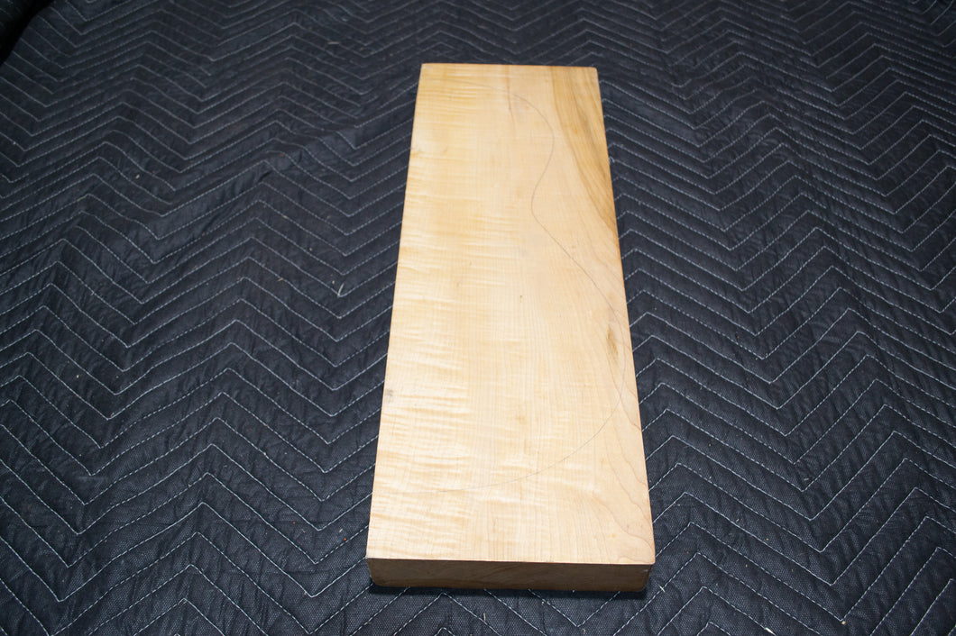 Curly maple piece (elg-10)
