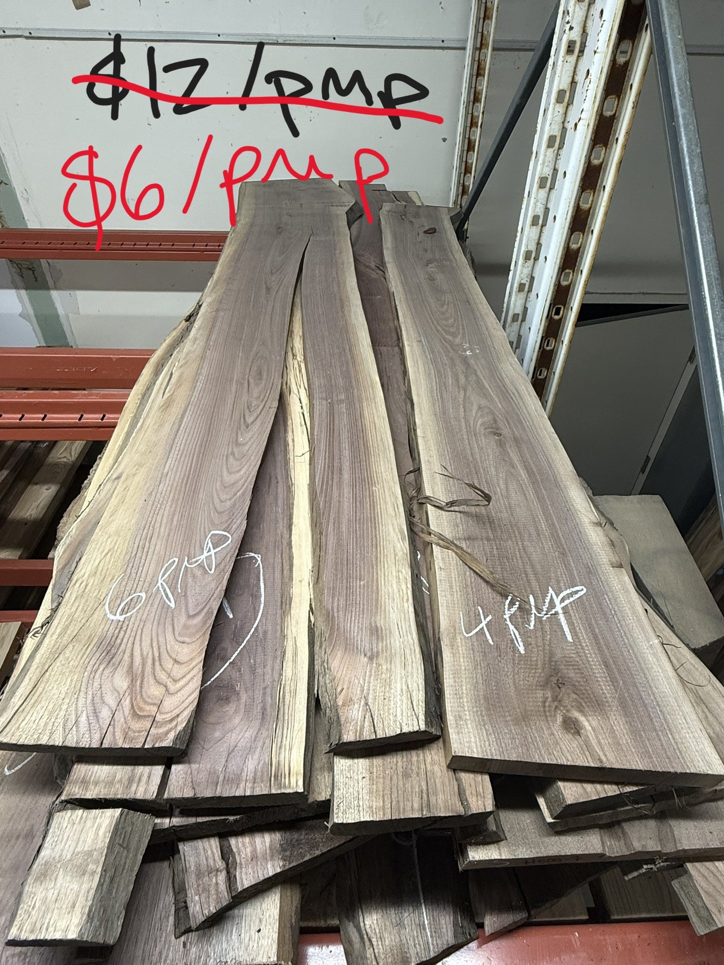 Promotion 4/4 Noyer Noir Live edge plané