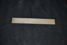 Load image into Gallery viewer, Curly Hard Maple Neck (#elg-120)
