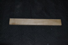Load image into Gallery viewer, Curly Hard Maple Neck (#elg-120)
