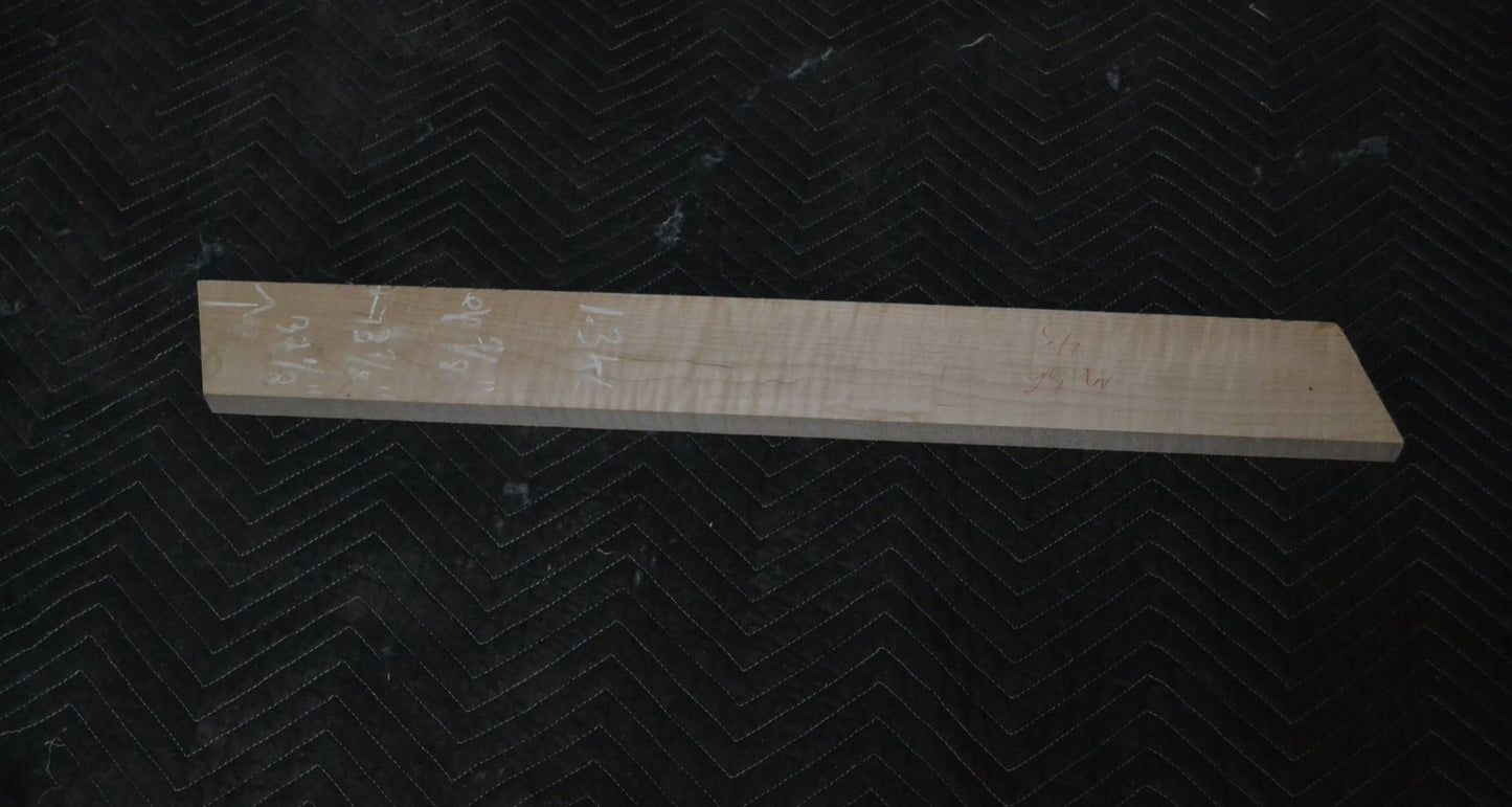 Curly flat cut hard maple neck (#elg-130)