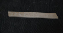 Load image into Gallery viewer, Curly flat cut hard maple neck (#elg-130)
