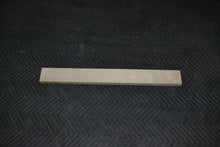 Load image into Gallery viewer, Rift cut hard maple neck (#elg-155)
