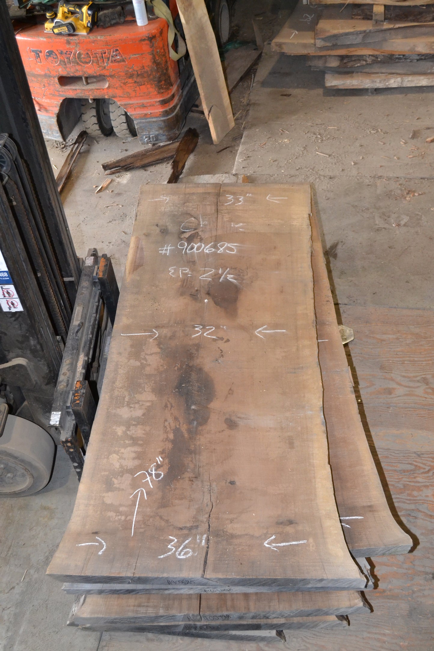 Kiln dried Black Walnut Slab (#900685)