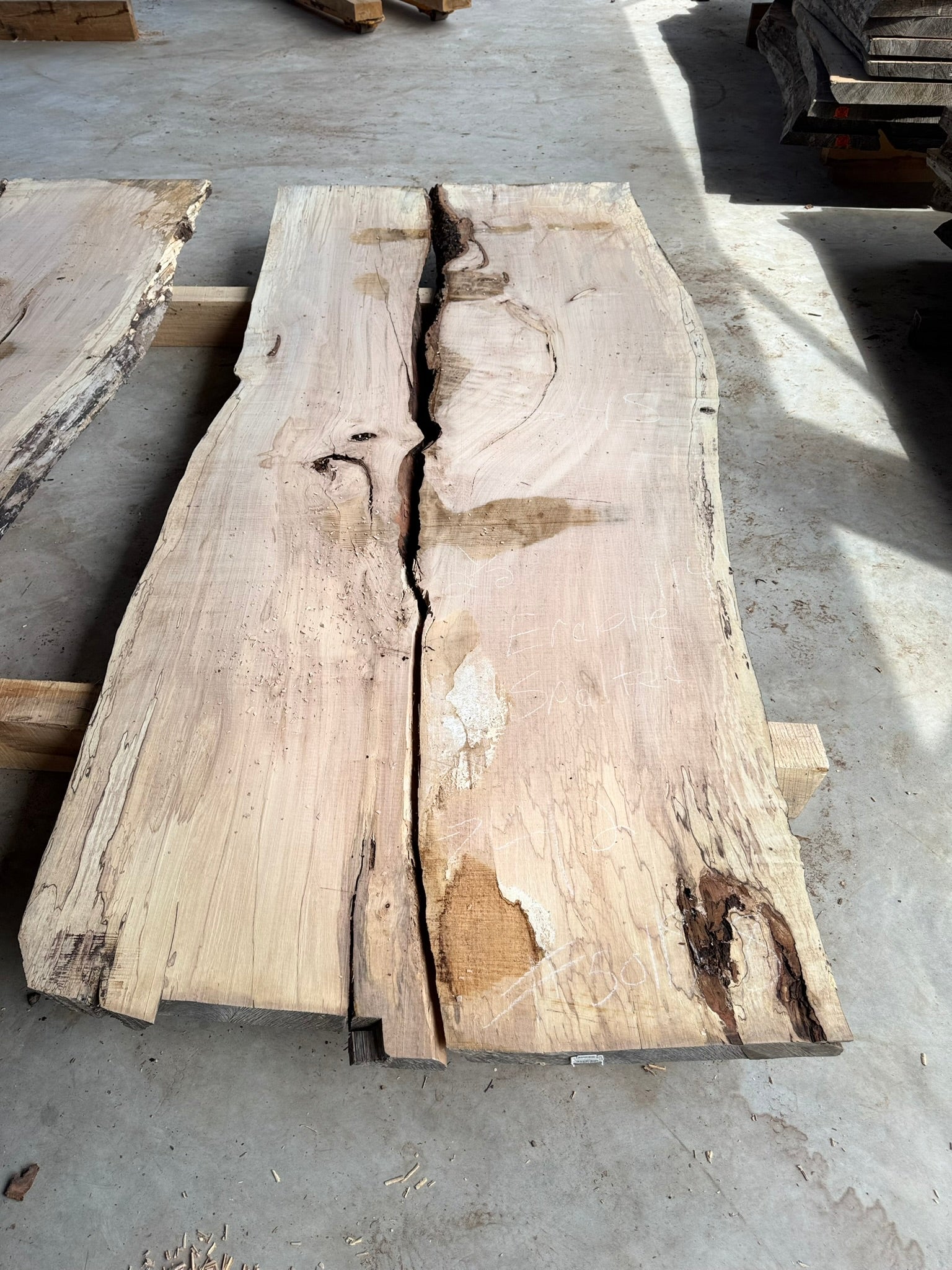 Planed Spolted Red Maple Slab (#501187) – can-am logs & lumber
