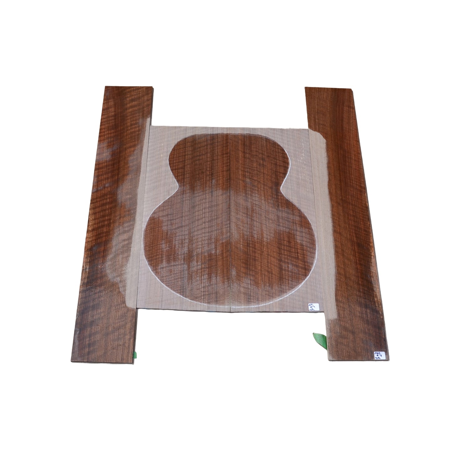 Dos et éclisses en noyer noir ondé sablé (#nnc-7)