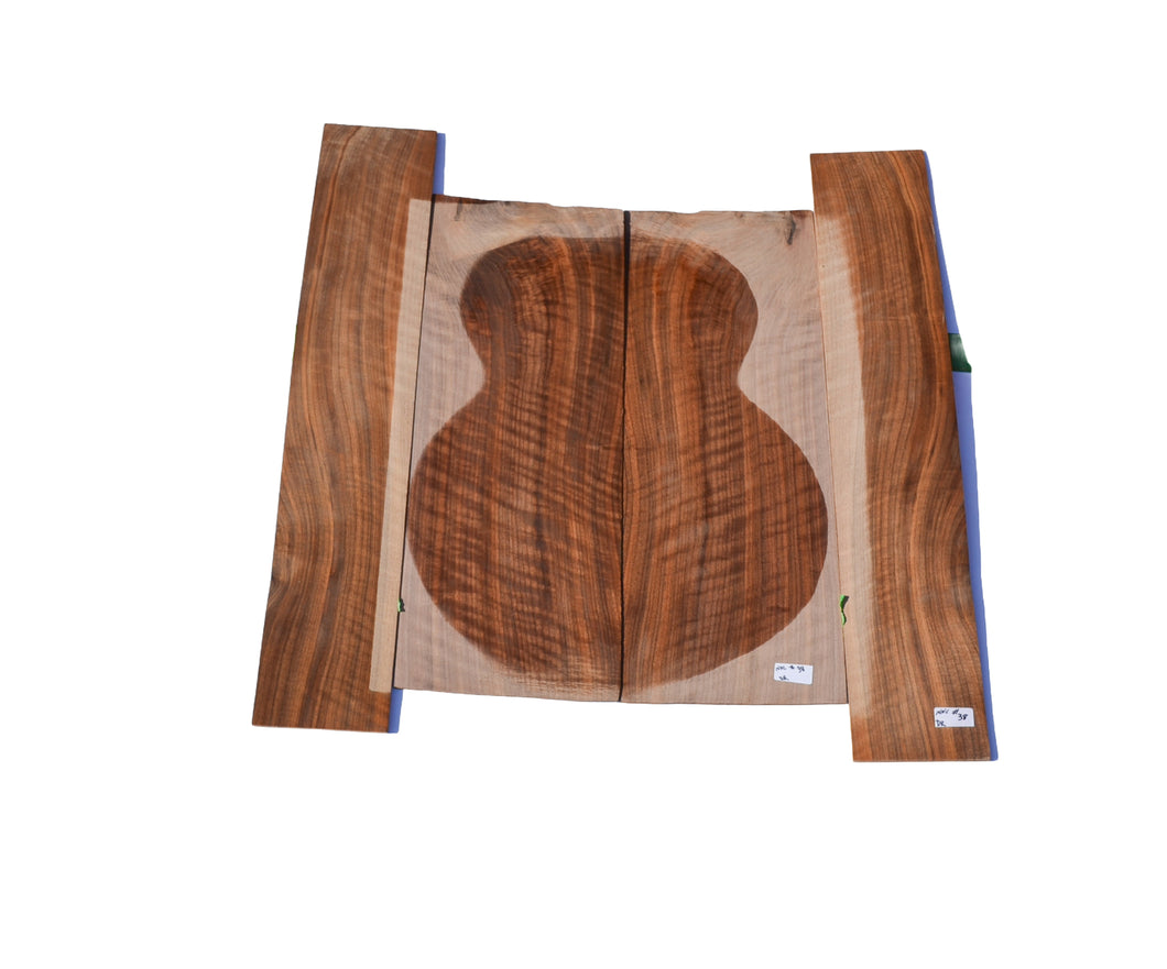 Sanded Curly Black Walnut back and sides for dreadnought guitar (#nnc-38)
