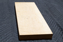 Load image into Gallery viewer, Birdseye maple body blank one piece (elg-4)
