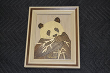 Charger l&#39;image dans la galerie, Cadre Panda artistique en bois (cad-08 et cad-09)
