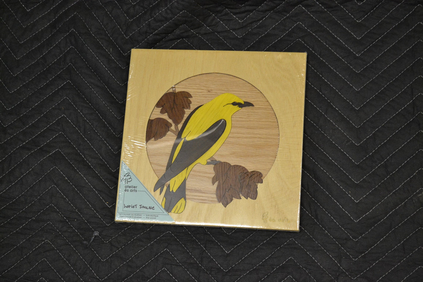 Cadre Loriot Jaune artistique en bois (cad-10)