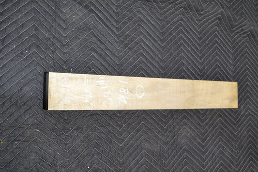 Soft maple slightly curly flat cut neck (elg-81)