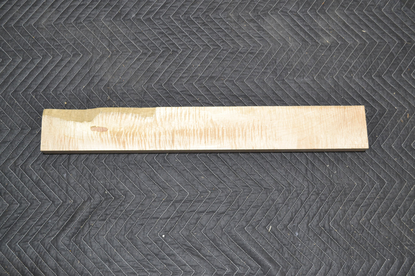 Soft curly maple neck flat cut #elg-89