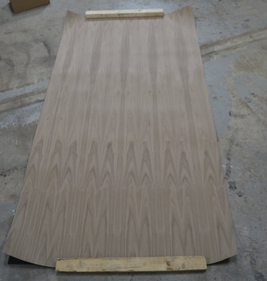 Walnut F/C paper back Veneer (#v-14)